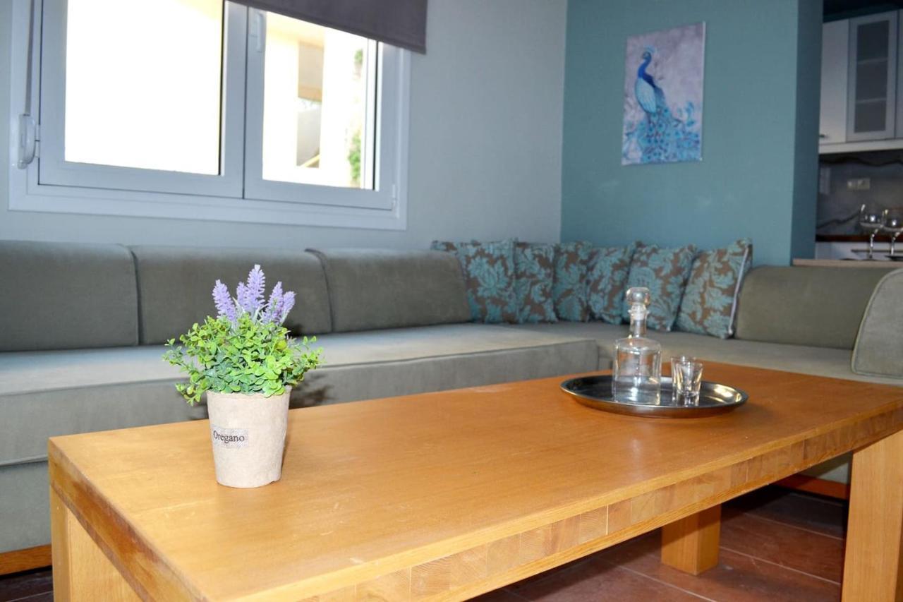 Cosy Apartments Daphne Daratsos ภายนอก รูปภาพ
