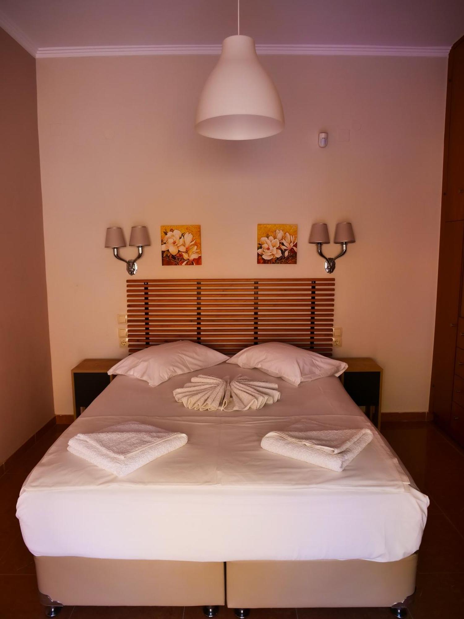 Cosy Apartments Daphne Daratsos ภายนอก รูปภาพ