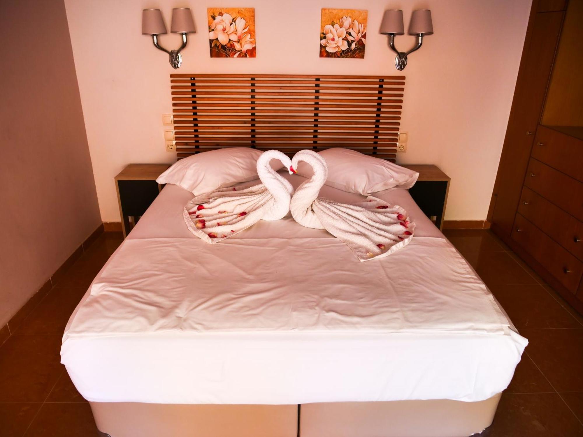 Cosy Apartments Daphne Daratsos ภายนอก รูปภาพ